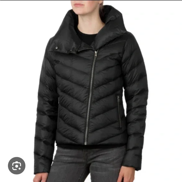 Patagonia Women’s Black Prow Jacket Size XS - Picture 1 of 8